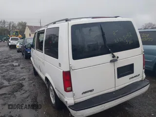 2005 Chevrolet Astro with VIN 1GNDM19X15B103412, listed as a IAAI auction lot 41872034 with Not Provided miles. Bid and sale history available at carsss.com. Image 3.