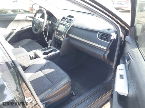 2014 Toyota Camry Hybrid LE with VIN 4T1BD1FK3EU117305, listed as a IAAI auction lot 41514217 with 141,081 mi miles. Bid and sale history available at carsss.com. Image 5.