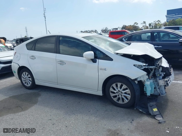 2014 Toyota Prius Plug-In with VIN JTDKN3DP6E3050927, listed as a IAAI auction lot 41871777 with 155,040 mi miles. Bid and sale history available at carsss.com. Image 14.