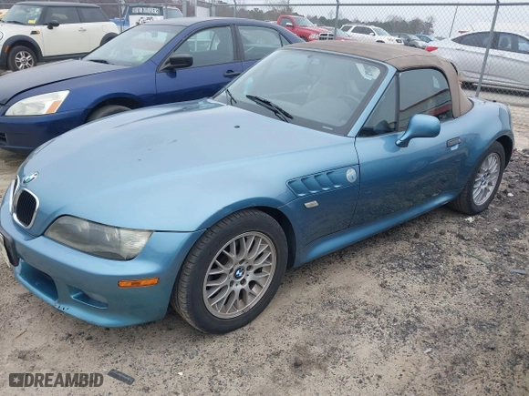 2001 BMW Z3 2.5i with VIN WBACN33481LK49139, listed as a IAAI auction lot 41812649 with 143,226 mi miles. Bid and sale history available at carsss.com. Image 2.