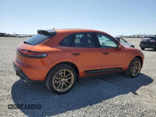 2025 Porsche Macan z VIN WP1AA2A59SLB01593, wystawiony jako Copart lot #50846695 z przebiegiem 5 487 mil mil oraz Szkoda całkowita • Salvage title. Historia ofert i sprzedaży dostępna na DreamBid. Obrazek 3.
