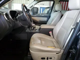 2008 Ford Explorer XLT с VIN 1FMEU73E58UB01125, выставлен на аукционе Copart как лот 61918175 с пробегом 121 582 миль миль и Чистый • Clean title. История ставок и продаж доступна на DreamBid. Изображение 7.