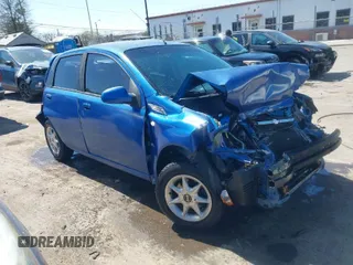 2007 Chevrolet Aveo LS z VIN KL1TD66607B726401, wystawiony jako IAAI lot #41903592 z przebiegiem 207 646 mil mil oraz . Historia ofert i sprzedaży dostępna na DreamBid. Obrazek 1.