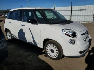 2015 FIAT 500L Pop with VIN ZFBCFAAH1FZ030573, listed as a Copart auction lot 88730755 with 112,589 mi miles and Clean Title. Bid and sale history available at carsss.com. Image 4.