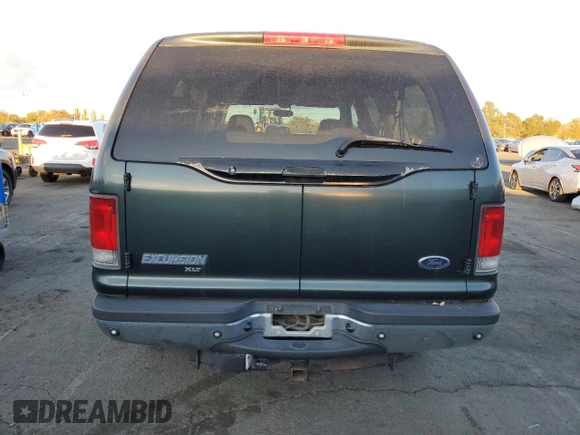 2002 Ford Excursion XLT with VIN 1FMNU41SX2EA41688, listed as a Copart auction lot 81190734 with 105,471 mi miles and Clean Title. Bid and sale history available at DreamBid. Image 6.