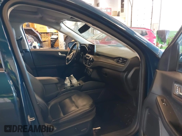 2020 Ford Escape Titanium Hybrid с VIN 1FMCU9DZ8LUA11853, выставлен на аукционе IAAI как лот 40488761 с пробегом 50 827 миль миль и . История ставок и продаж доступна на DreamBid. Изображение 5.