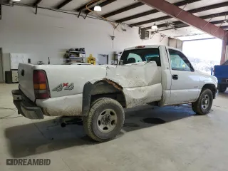 2001 Chevrolet Silverado 1500 with VIN 1GCEK14VX1E124132, listed as a Copart auction lot 52452695 with 269,850 mi miles and Salvage Title. Bid and sale history available at carsss.com. Image 3.