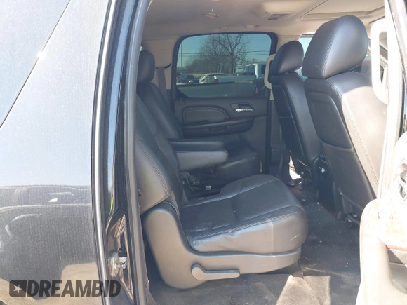 2013 Cadillac Escalade ESV Luxury with VIN 1GYS3HEF4DR156436, listed as a IAAI auction lot 41485801 with 179,010 mi miles and . Bid and sale history available at DreamBid. Image 8.