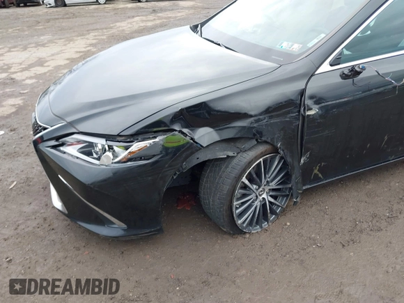 2022 Lexus ES 350 z VIN 58ADZ1B13NU122178, wystawiony jako IAAI lot #41125865 z przebiegiem 35 903 mil mil oraz . Historia ofert i sprzedaży dostępna na DreamBid. Obrazek 6.