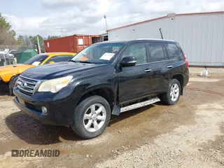 2011 Lexus GX 460 z VIN JTJBM7FX2B5033854, wystawiony jako IAAI lot #41772570 z przebiegiem 209 582 mil mil oraz . Historia ofert i sprzedaży dostępna na DreamBid. Obrazek 2.