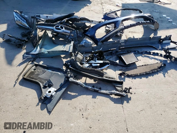 2018 Mercedes-Benz C 300 z VIN WDDWJ4JB6JF658506, wystawiony jako Copart lot #59221685 z przebiegiem 108 012 mil mil oraz Szkoda całkowita • Salvage title. Historia ofert i sprzedaży dostępna na DreamBid. Obrazek 12.
