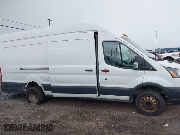 2018 Ford Transit with VIN 1FTBF4XM0JKA33058, listed as a IAAI auction lot 42466767 with 172,858 mi miles and . Bid and sale history available at DreamBid. Image 13.