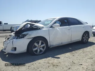 2008 Toyota Camry LE z VIN 4T1BE46K88U787189, wystawiony jako Copart lot #56230135 z przebiegiem 243 135 mil mil oraz Szkoda całkowita • Salvage title. Historia ofert i sprzedaży dostępna na DreamBid. Obrazek 1.
