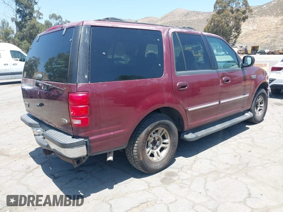 1999 Ford Expedition XLT z VIN 1FMRU1762XLA88470, wystawiony jako IAAI lot #42384804 z przebiegiem Nie podano mil oraz . Historia ofert i sprzedaży dostępna na DreamBid. Obrazek 4.