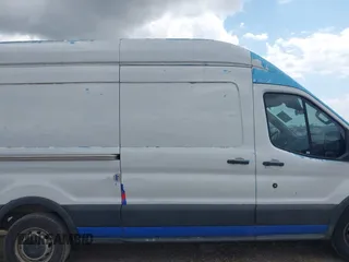2017 Ford Transit z VIN 1FTYR2XG4HKB46781, wystawiony jako IAAI lot #42731791 z przebiegiem 194 657 mil mil oraz . Historia ofert i sprzedaży dostępna na DreamBid. Obrazek 13.