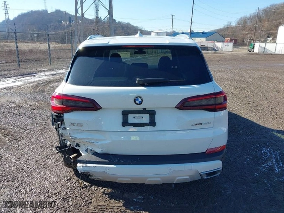 2023 BMW X5 xDrive40i with VIN 5UXCR6C09P9S01112, listed as a IAAI auction lot 41589597 with 23,750 mi miles. Bid and sale history available at carsss.com. Image 17.