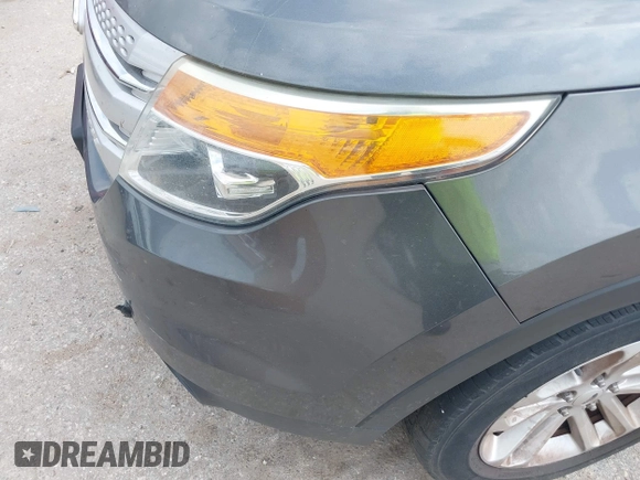 2015 Ford Explorer XLT with VIN 1FM5K7D8XFGB49343, listed as a IAAI auction lot 42159381 with 142,073 mi miles and . Bid and sale history available at carsss.com. Image 6.