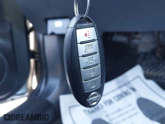 2018 Nissan Rogue SV z VIN KNMAT2MV9JP591094, wystawiony jako IAAI lot #41318760 z przebiegiem 174 551 mil mil oraz . Historia ofert i sprzedaży dostępna na DreamBid. Obrazek 11.