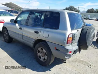 1999 Toyota RAV4 with VIN JT3GP10V0X7050673, listed as a IAAI auction lot 41625555 with 357,682 mi miles and . Bid and sale history available at DreamBid. Image 3.