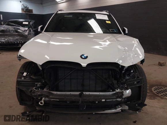2022 BMW X5 xDrive40i with VIN 5UXCR6C07N9K43338, listed as a IAAI auction lot 42484107 with 42,899 mi miles and . Bid and sale history available at DreamBid. Image 13.