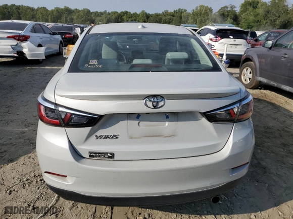 2019 Toyota Yaris Sedan L with VIN 3MYDLBYV2KY527973, listed as a Copart auction lot 68117544 with 27,887 mi miles and Salvage Title. Bid and sale history available at carsss.com. Image 6.
