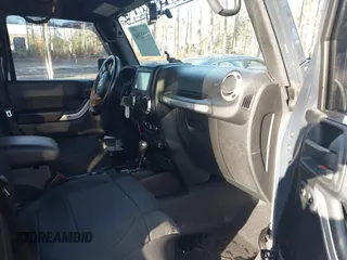 2018 Jeep Wrangler JK Unlimited Altitude with VIN 1C4BJWEG1JL842456, listed as a IAAI auction lot 41123988 with 55,310 mi miles. Bid and sale history available at carsss.com. Image 5.