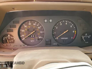 1982 Datsun 280ZX 2+2 z VIN JN1HZ06S8CX428785, wystawiony jako Copart lot #80942274 z przebiegiem 88 574 mil mil oraz Tytuł czysty. Historia ofert i sprzedaży dostępna na DreamBid. Obrazek 9.