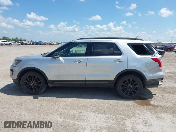 2018 Ford Explorer XLT z VIN 1FM5K7D87JGA54926, wystawiony jako IAAI lot #42088449 z przebiegiem 247 391 mil mil oraz . Historia ofert i sprzedaży dostępna na DreamBid. Obrazek 15.