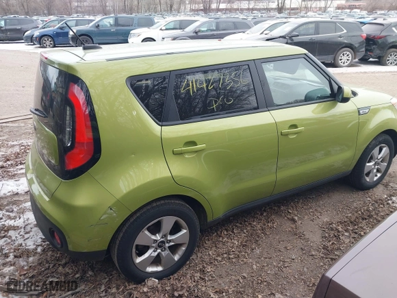 2017 Kia Soul with VIN KNDJN2A27H7881302, listed as a IAAI auction lot 41427356 with 41,540 mi miles. Bid and sale history available at carsss.com. Image 4.