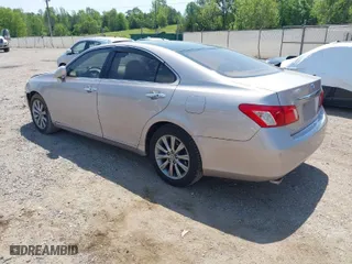 2009 Lexus ES 350 with VIN JTHBJ46G992341673, listed as a IAAI auction lot 42061907 with 157,945 mi miles. Bid and sale history available at carsss.com. Image 3.