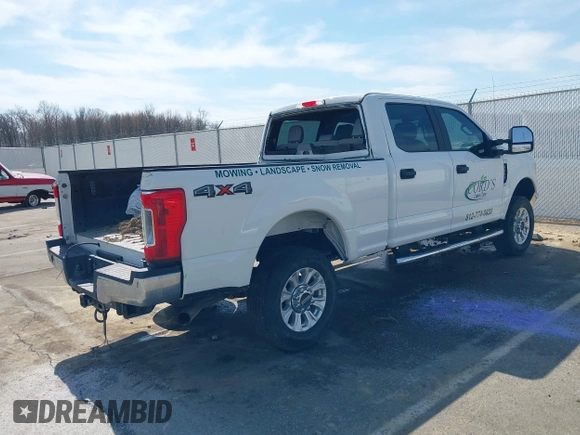 2017 Ford F-250 Lariat с VIN 1FT7W2B61HEC00975, выставлен на аукционе IAAI как лот 41722767 с пробегом 72 663 миль миль и . История ставок и продаж доступна на DreamBid. Изображение 4.
