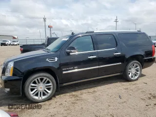 2014 Cadillac Escalade ESV Platinum z VIN 1GYS4KEF3ER242400, wystawiony jako Copart lot #57153315 z przebiegiem 91 593 mil mil oraz Szkoda całkowita • Salvage title. Historia ofert i sprzedaży dostępna na DreamBid. Obrazek 1.