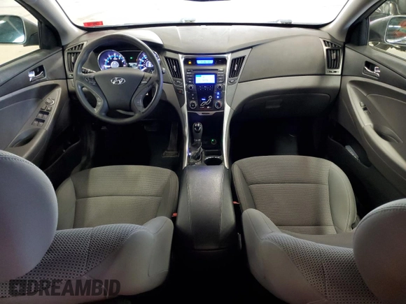 2013 Hyundai Sonata GLS z VIN 5NPEB4AC8DH659615, wystawiony jako Copart lot #55651985 z przebiegiem 81 532 mil mil oraz Szkoda całkowita • Salvage title. Historia ofert i sprzedaży dostępna na DreamBid. Obrazek 8.