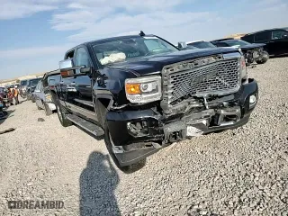 2016 GMC Sierra 3500HD Denali with VIN 1GT42YE83GF280500, listed as a Copart auction lot 70720664 with 109,318 mi miles and Salvage Title. Bid and sale history available at carsss.com. Image 11.