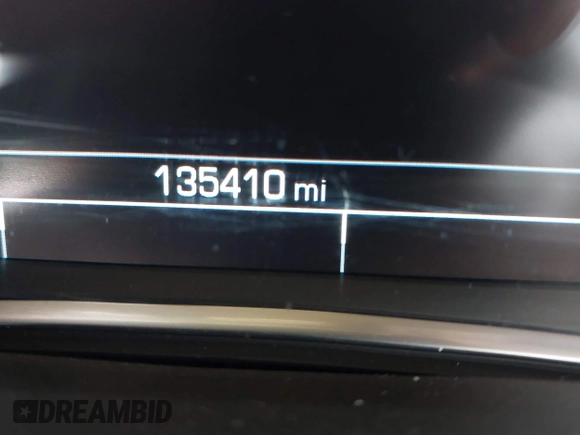 2019 Chevrolet Traverse LT Cloth with VIN 1GNERGKW6KJ114174, listed as a IAAI auction lot 42104133 with 135,410 mi miles. Bid and sale history available at carsss.com. Image 16.