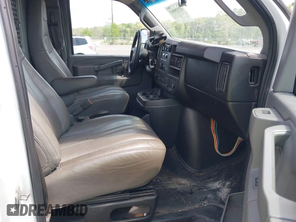 2018 Chevrolet Express Cargo с VIN 1GCWGAFG6J1268224, выставлен на аукционе IAAI как лот 42125963 с пробегом 165 553 миль миль и . История ставок и продаж доступна на DreamBid. Изображение 5.