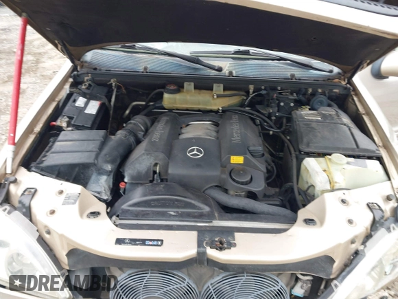 2003 Mercedes-Benz M-Class 3.2L with VIN 4JGAB54E43A383811, listed as a IAAI auction lot 41204136 with 209,327 mi miles. Bid and sale history available at carsss.com. Image 10.