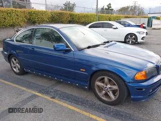 2001 BMW 3 Series 325Ci with VIN WBABN33401JW55892, listed as a IAAI auction lot 41751934 with 1 mi miles. Bid and sale history available at carsss.com. Image 6.