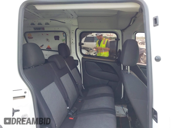 2016 Ram ProMaster City Cargo Tradesman SLT z VIN ZFBERFBT9G6C61839, wystawiony jako IAAI lot #42528937 z przebiegiem 137 729 mil mil oraz . Historia ofert i sprzedaży dostępna na DreamBid. Obrazek 8.