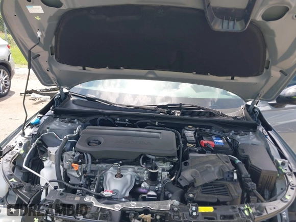 2025 Honda Civic Sport with VIN 2HGFE2F54SH564003, listed as a IAAI auction lot 42123436 with 7,042 mi miles and . Bid and sale history available at DreamBid. Image 10.