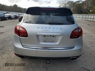 2011 Porsche Cayenne S Hybrid with VIN WP1AE2A28BLA93643, listed as a Copart auction lot 81786284 with 200,764 mi miles and Clean Title. Bid and sale history available at carsss.com. Image 6.