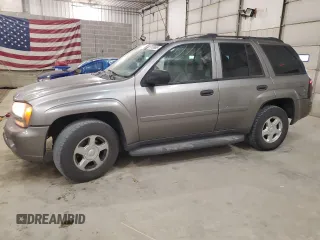 2006 Chevrolet TrailBlazer LS with VIN 1GNDT13S262247682, listed as a Copart auction lot 53129655 with 165,576 mi miles and Clean Title. Bid and sale history available at carsss.com. Image 1.