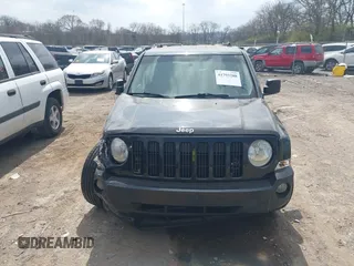 2007 Jeep Patriot Sport with VIN 1J8FF28W97D267050, listed as a IAAI auction lot 41793288 with 132,743 mi miles and . Bid and sale history available at DreamBid. Image 11.