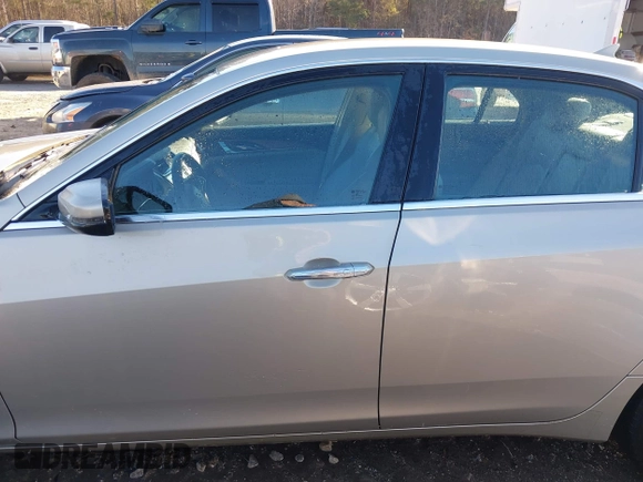 2014 Cadillac CTS Sedan RWD with VIN 1G6AP5SX8E0184038, listed as a IAAI auction lot 41235258 with 107,420 mi miles. Bid and sale history available at carsss.com. Image 14.