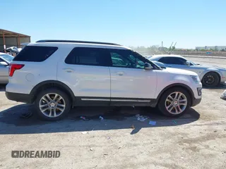 2017 Ford Explorer XLT z VIN 1FM5K7D83HGD11705, wystawiony jako IAAI lot #42064869 z przebiegiem 195 328 mil mil oraz . Historia ofert i sprzedaży dostępna na DreamBid. Obrazek 13.