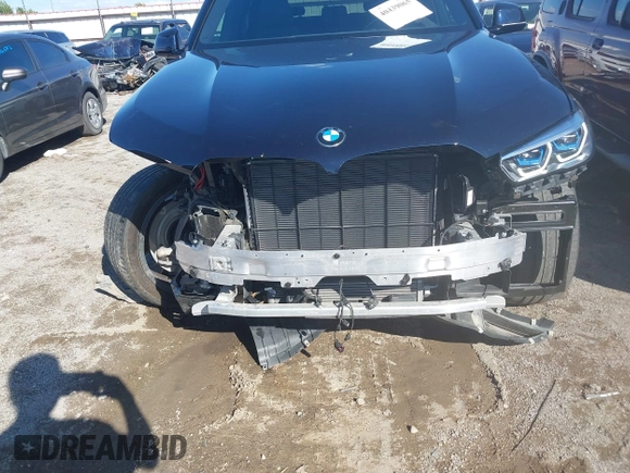 2021 BMW X5 M50i with VIN 5UXJU4C08M9G07925, listed as a IAAI auction lot 40439065 with 20,972 mi miles. Bid and sale history available at carsss.com. Image 6.