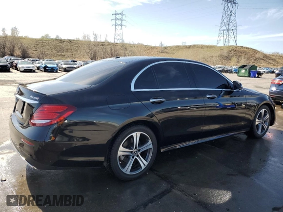 2018 Mercedes-Benz E 300 with VIN WDDZF4KBXJA464197, listed as a Copart auction lot 53205215 with 38,002 mi miles and Salvage title. Bid and sale history available at DreamBid. Image 3.
