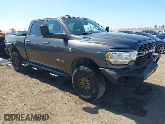 2019 Ram 2500 Lone Star с VIN 3C6UR5DL5KG607820, выставлен на аукционе IAAI как лот 41646952 с пробегом 115 983 миль миль и . История ставок и продаж доступна на DreamBid. Изображение 1.