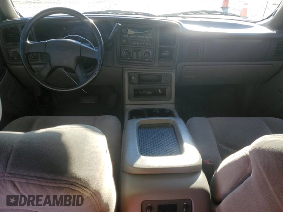 2004 Chevrolet Suburban LS with VIN 1GNEC16Z34J262904, listed as a Copart auction lot 88087935 with 232,137 mi miles and Salvage Title. Bid and sale history available at carsss.com. Image 8.