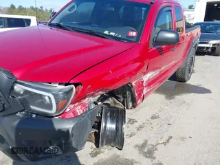 2014 Toyota Tacoma with VIN 5TFUX4EN7EX027719, listed as a IAAI auction lot 41922936 with 163,047 mi miles and . Bid and sale history available at DreamBid. Image 6.